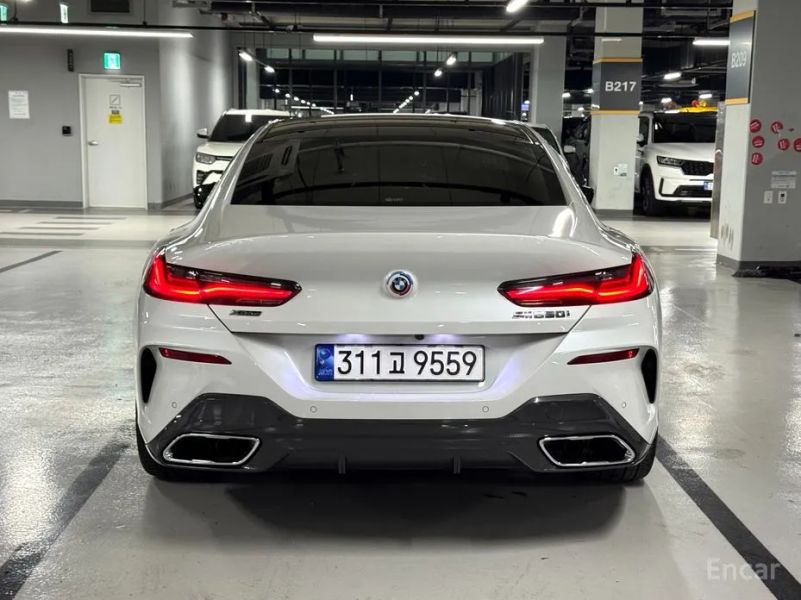 BMW 8-series