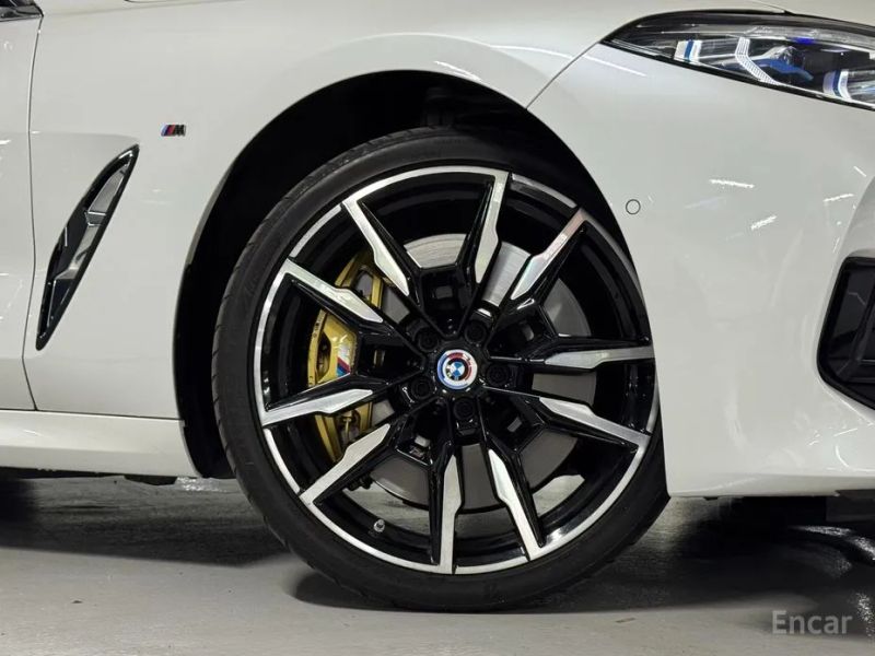BMW 8-series