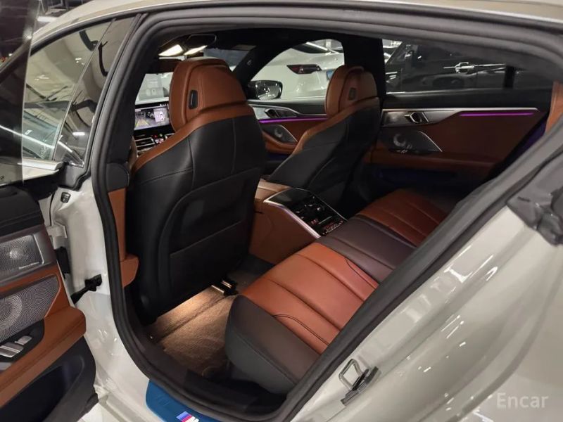 BMW 8-series