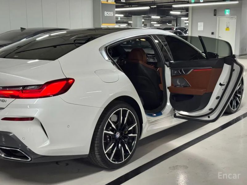 BMW 8-series