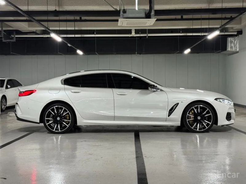 BMW 8-series