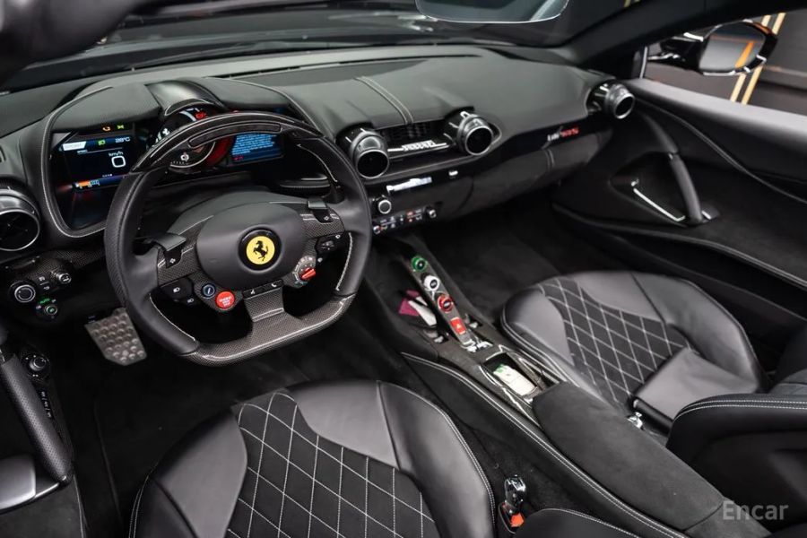 Ferrari 812