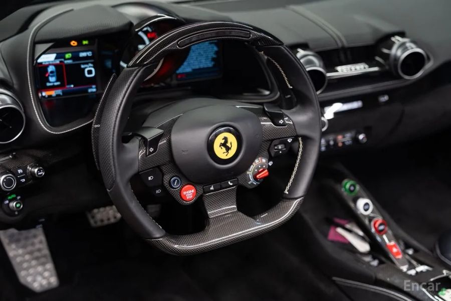 Ferrari 812