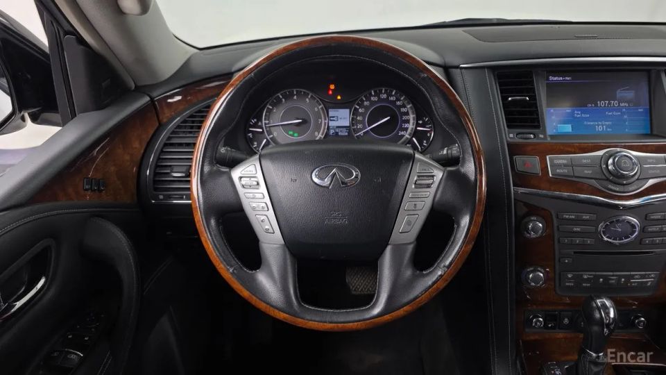 Infiniti QX80