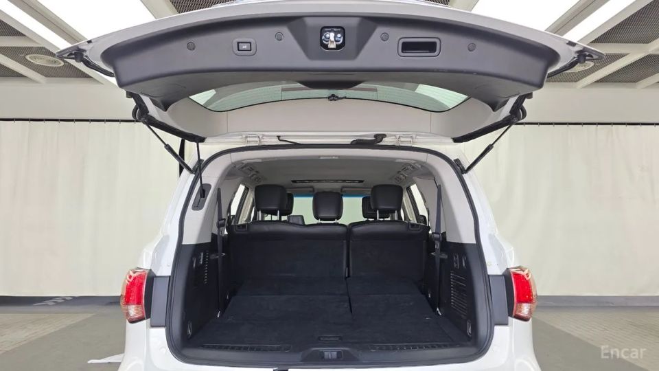 Infiniti QX80