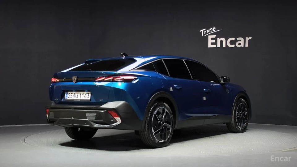 Peugeot 408