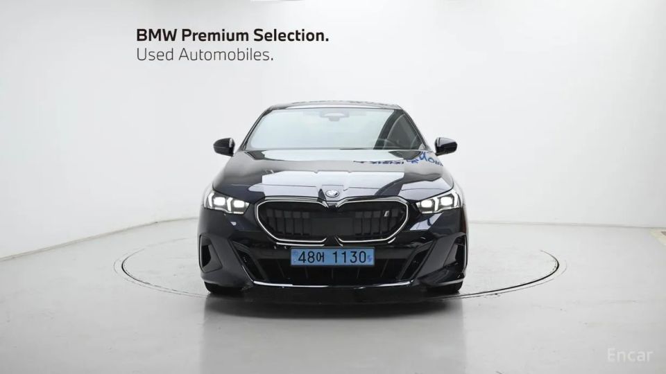 BMW i5