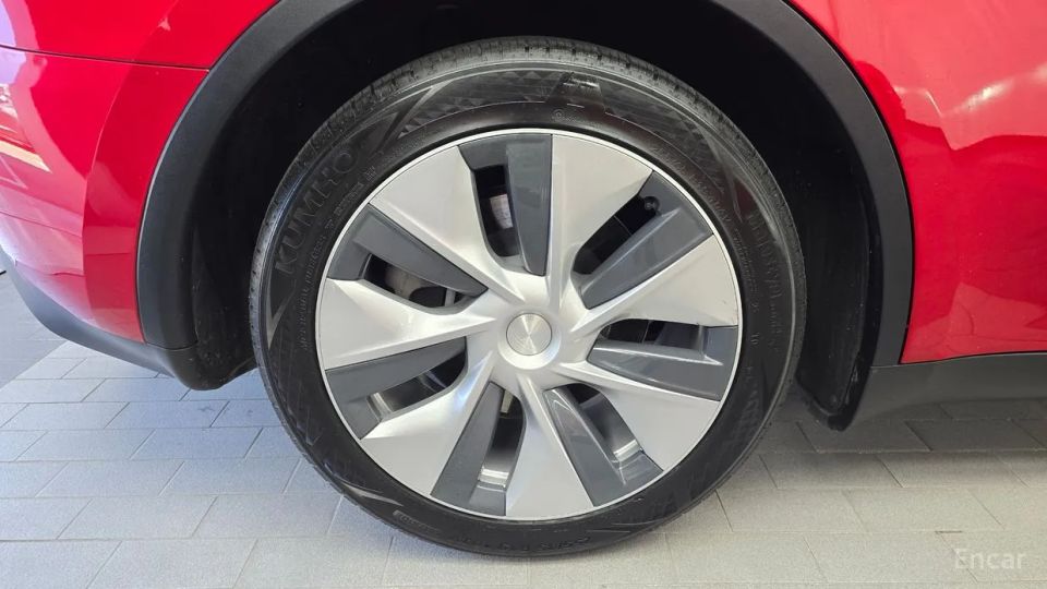 Tesla model-y