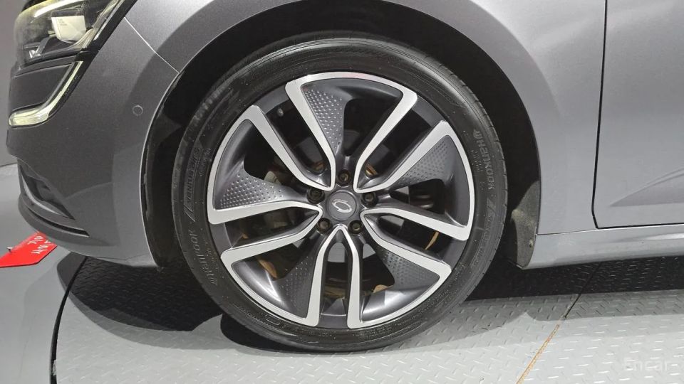 Renault-KoreaSamsung SM6