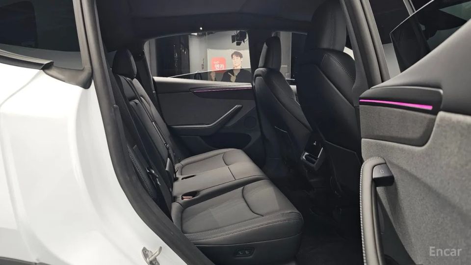 Tesla model-y