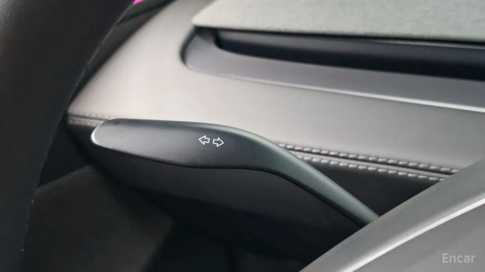 Tesla model-y