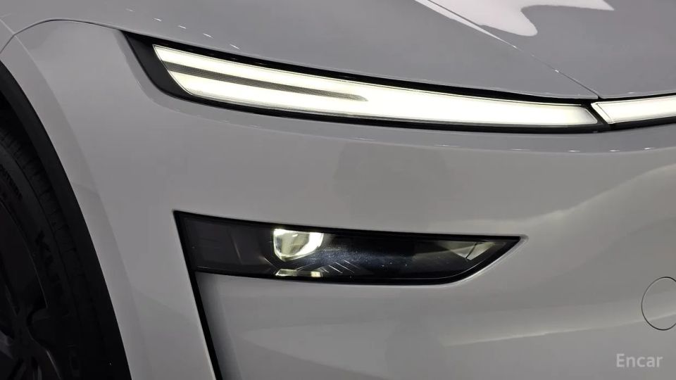 Tesla model-y