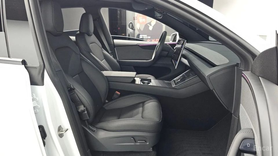 Tesla model-y