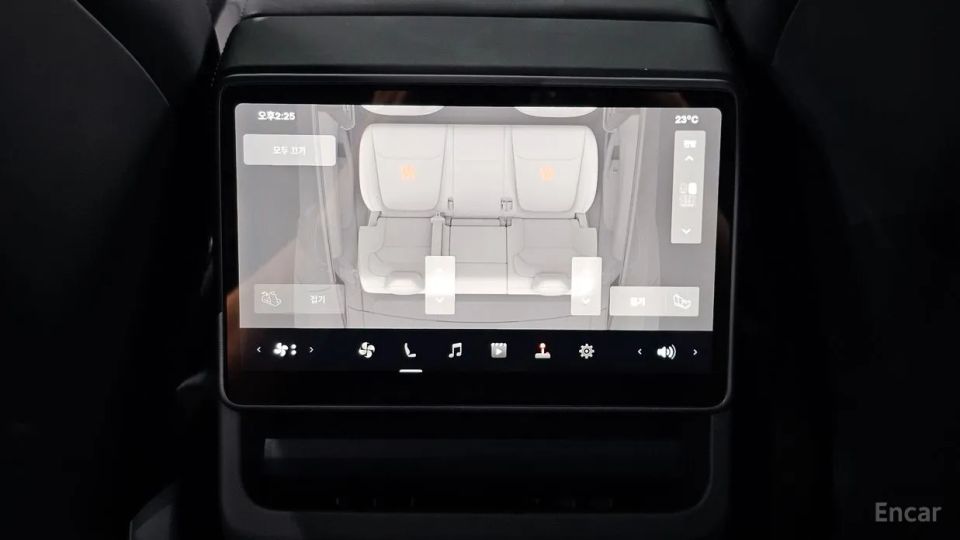 Tesla model-y