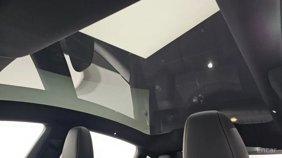 Tesla model-y
