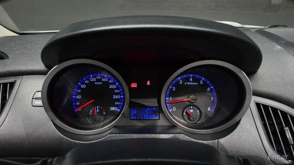 Hyundai Genesis