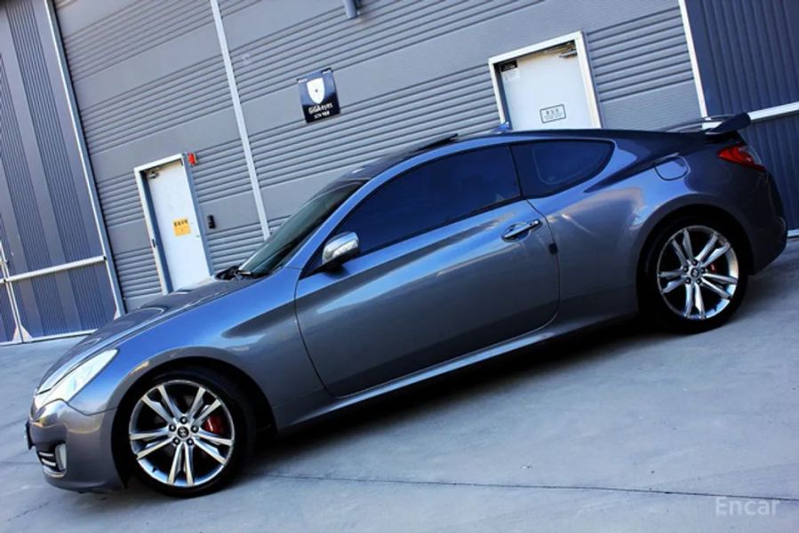 Hyundai Genesis