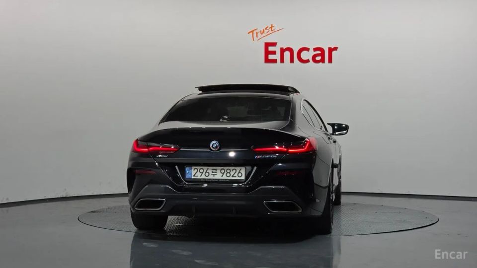 BMW 8-series