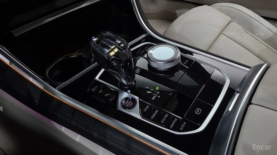 BMW 8-series