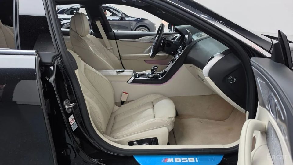 BMW 8-series