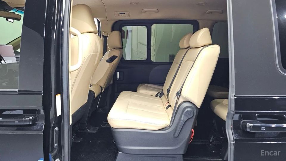 Hyundai Staria