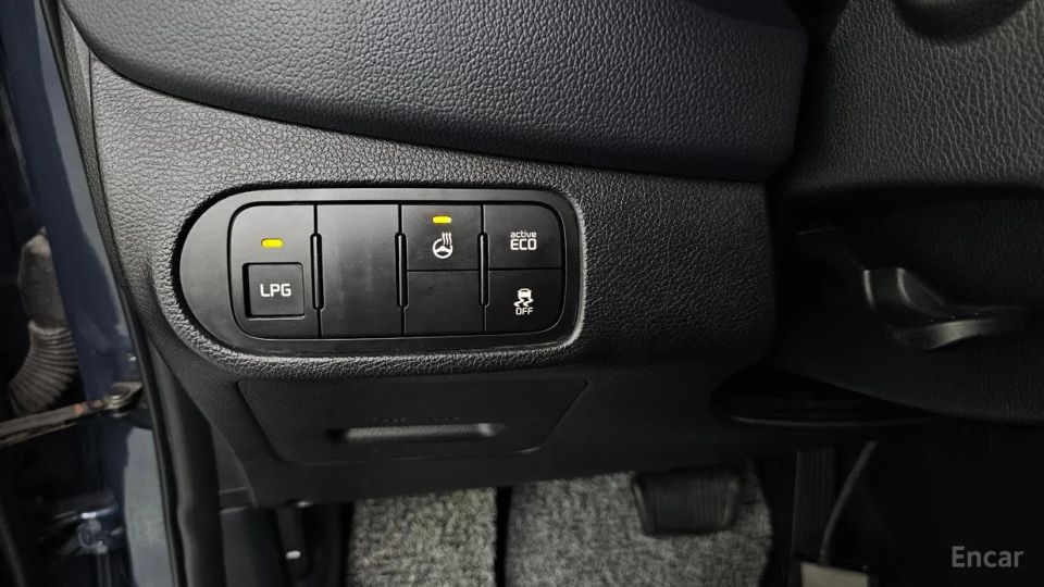 Kia Carens