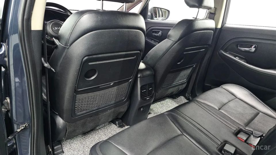 Kia Carens