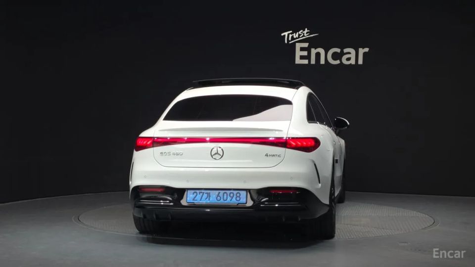 Mercedes-Benz EQS
