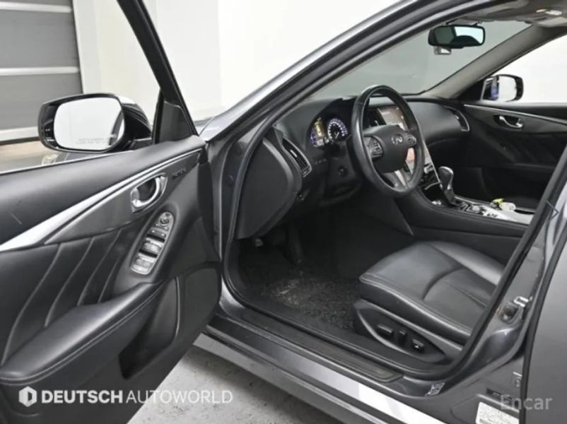 Infiniti Q50