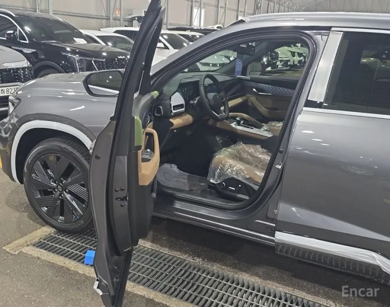 Renault-KoreaSamsung Grand Koleos