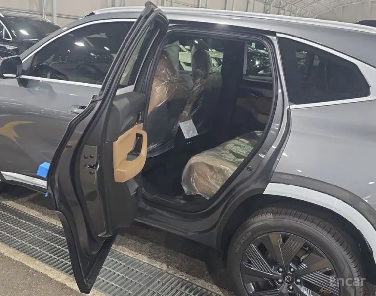 Renault-KoreaSamsung Grand Koleos