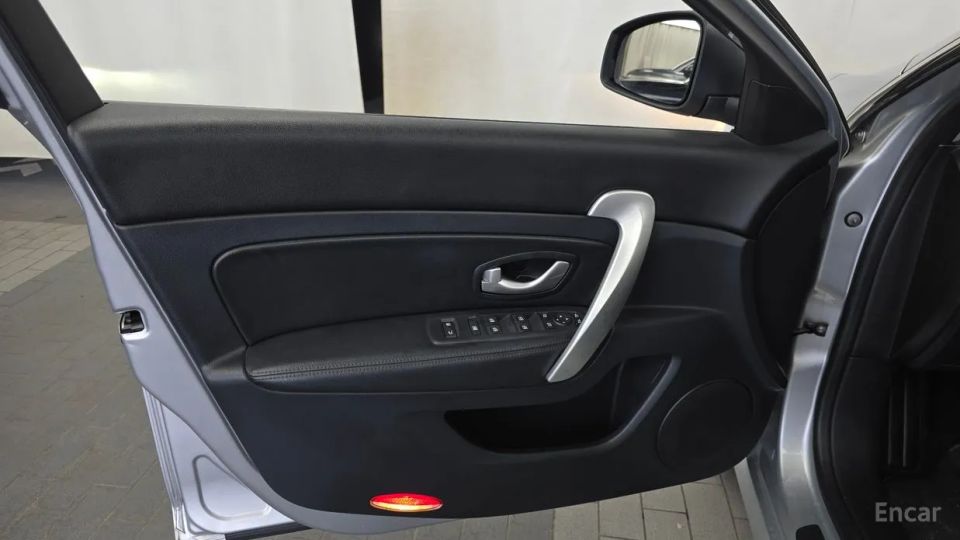 Renault-KoreaSamsung SM5
