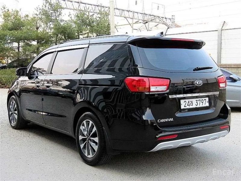 Kia Canival