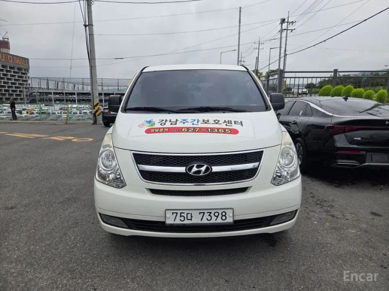 Hyundai Starex
