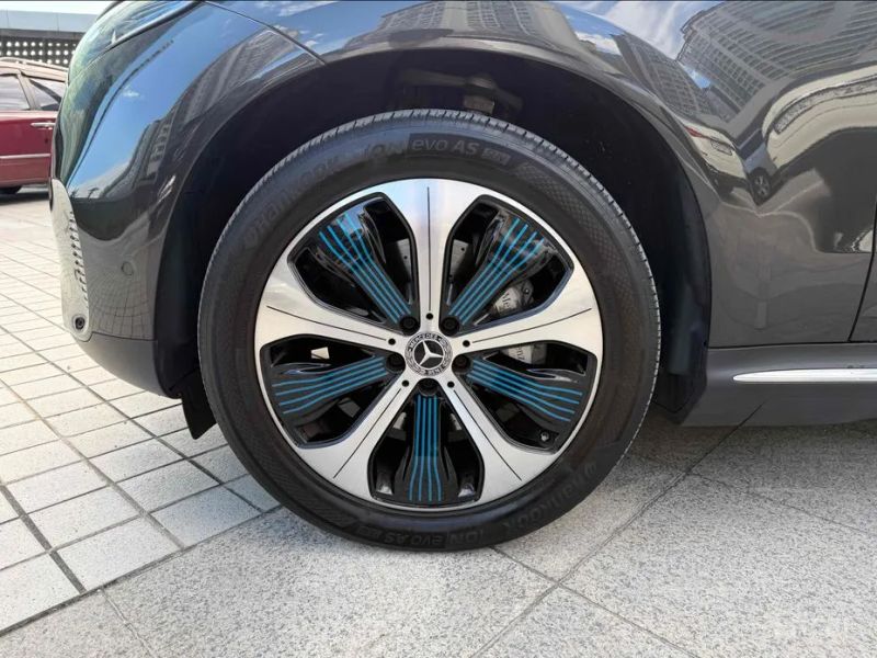 Mercedes-Benz EQC