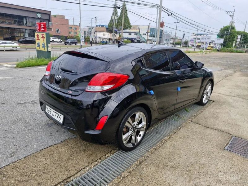 Hyundai Veloster