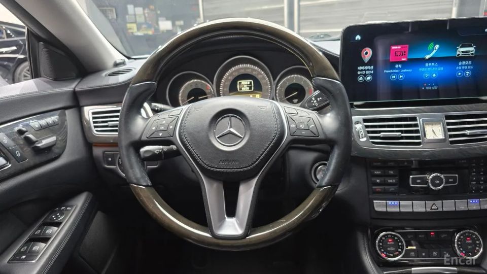 Mercedes-Benz CLS-Class