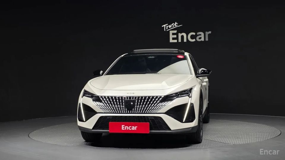 Peugeot 408