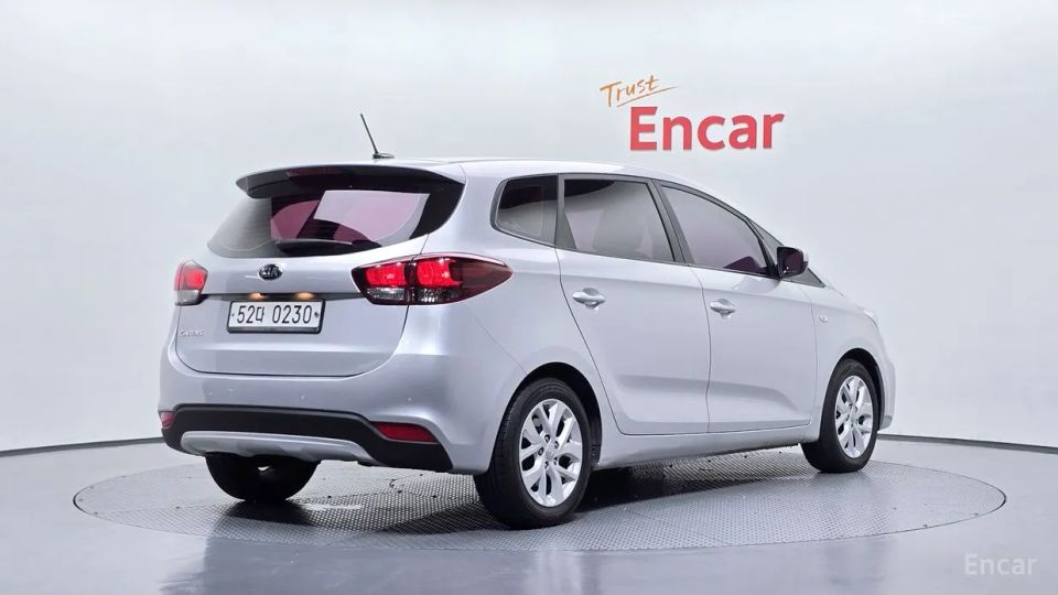 Kia Carens
