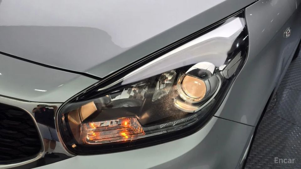 Kia Carens