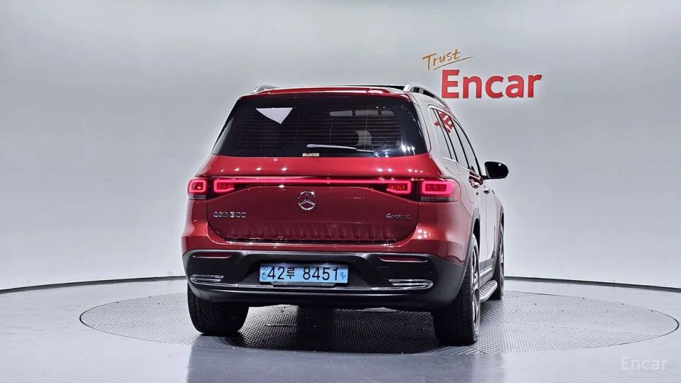 Mercedes-Benz EQB
