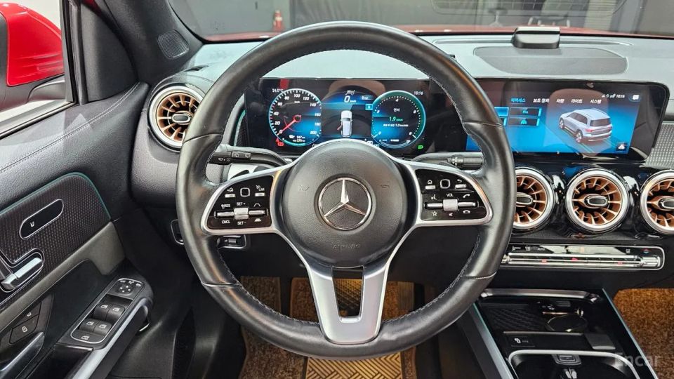 Mercedes-Benz EQB