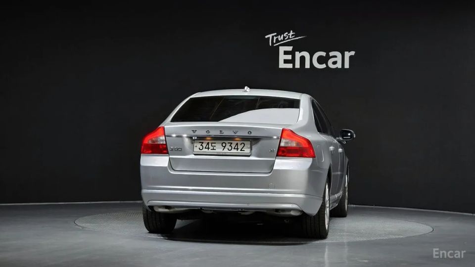 Volvo S80
