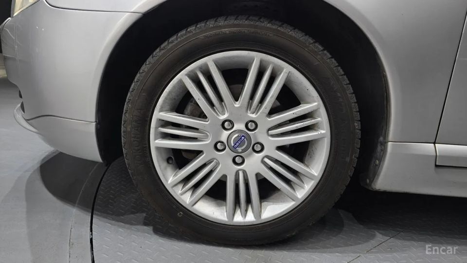 Volvo S80
