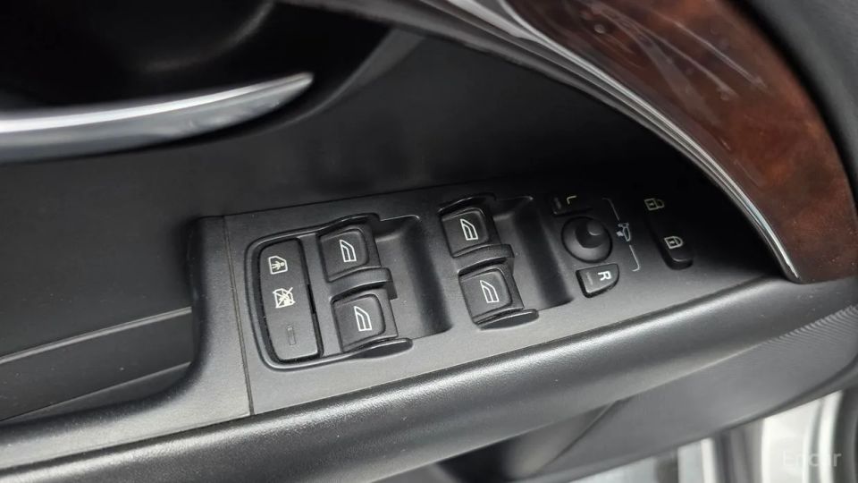 Volvo S80
