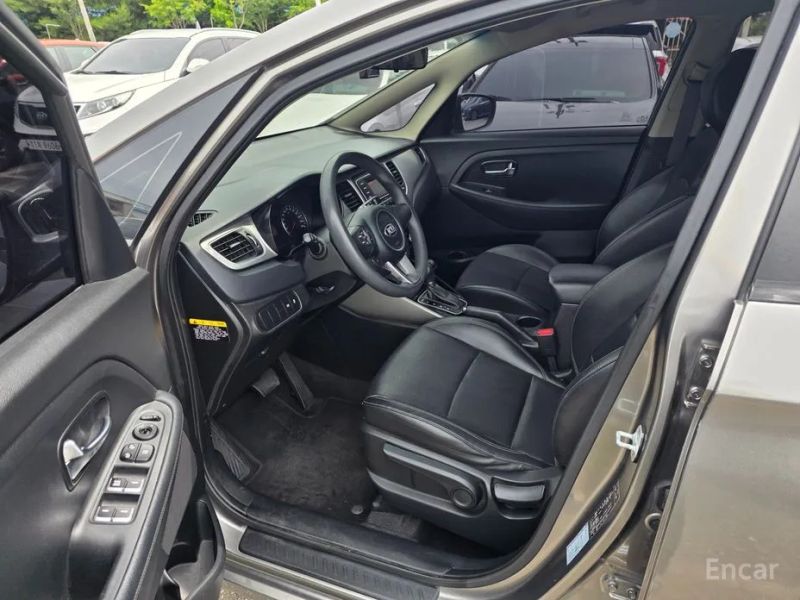 Kia Carens
