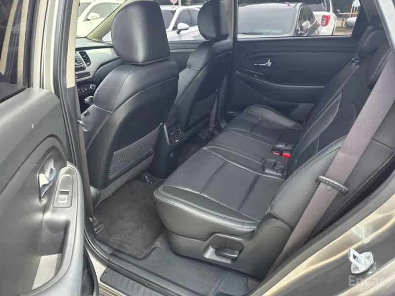 Kia Carens