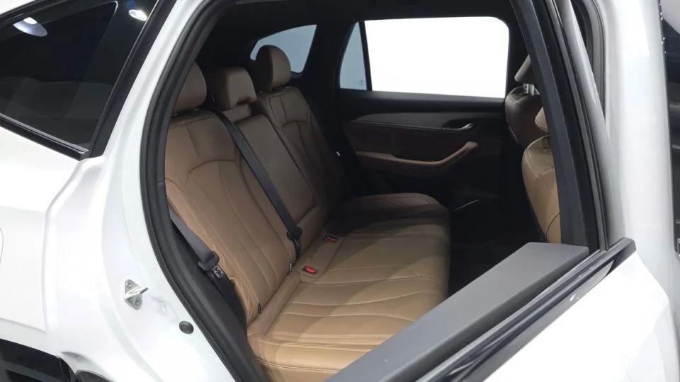 Renault-KoreaSamsung Grand Koleos
