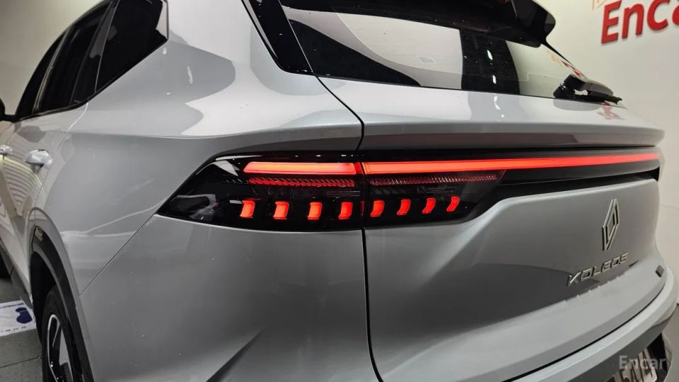 Renault-KoreaSamsung Grand Koleos