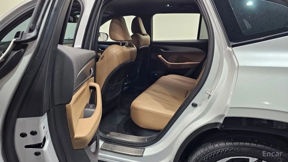 Renault-KoreaSamsung Grand Koleos